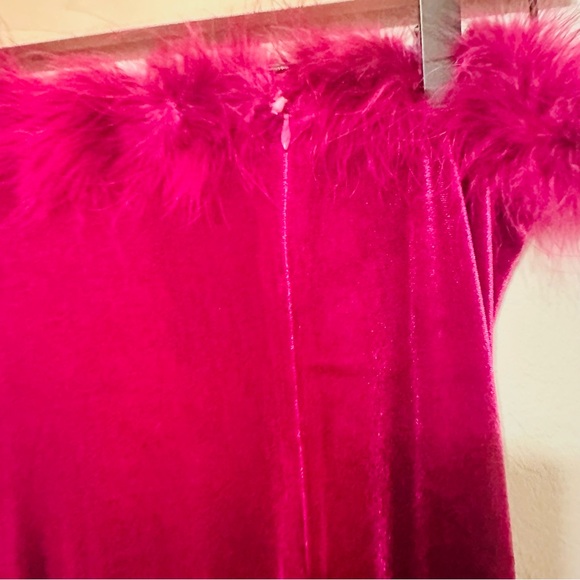 Fashion Nova Statement Moment Velvet Midi Dress Magenta NWOT size Small - Picture 6 of 6